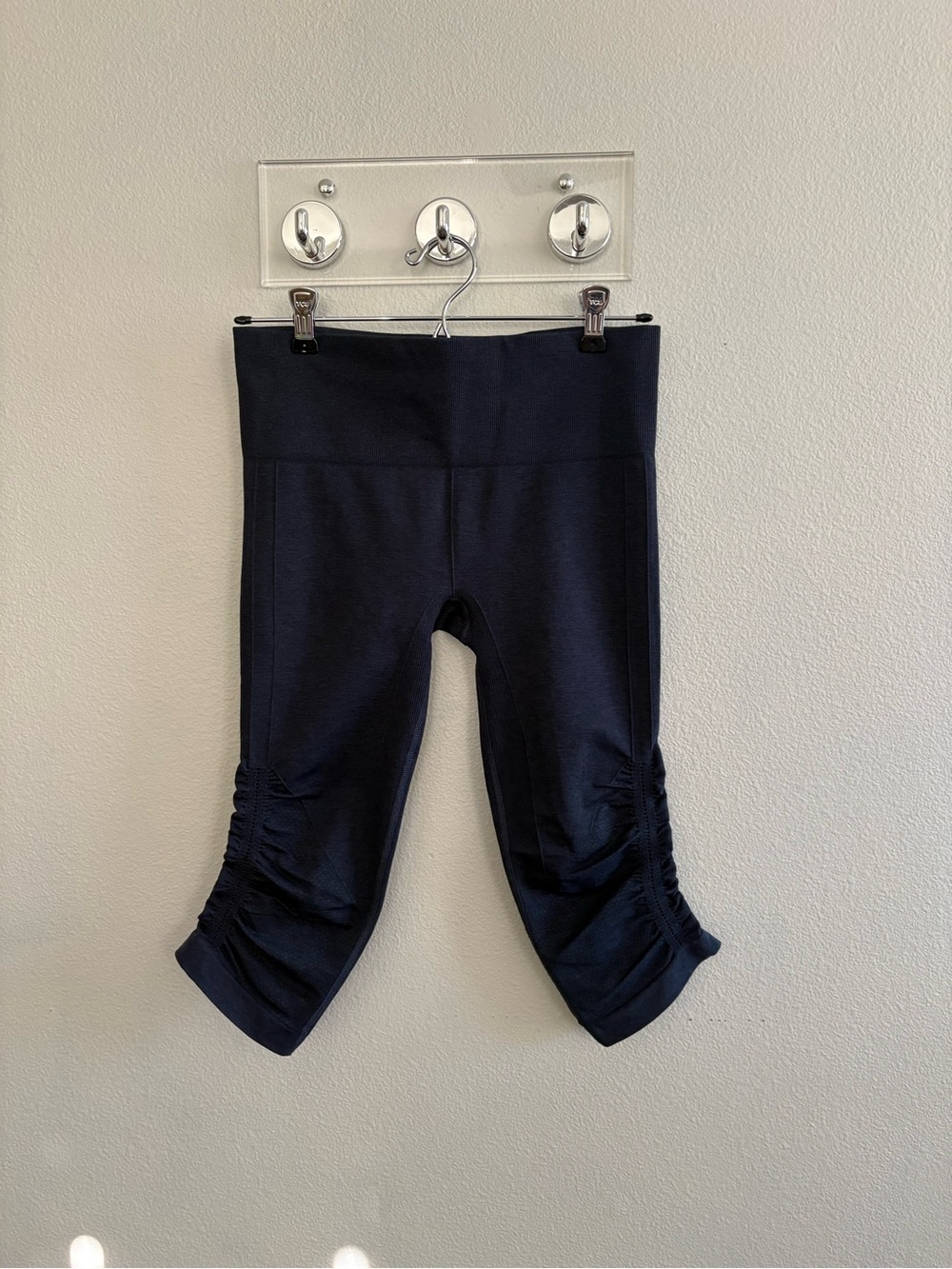 Lululemon Navy Ruched Capri Leggings